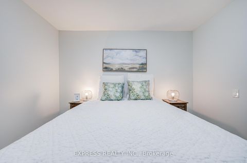 Photo 44 at 61 Trothen Circle, Markham Village, Markham