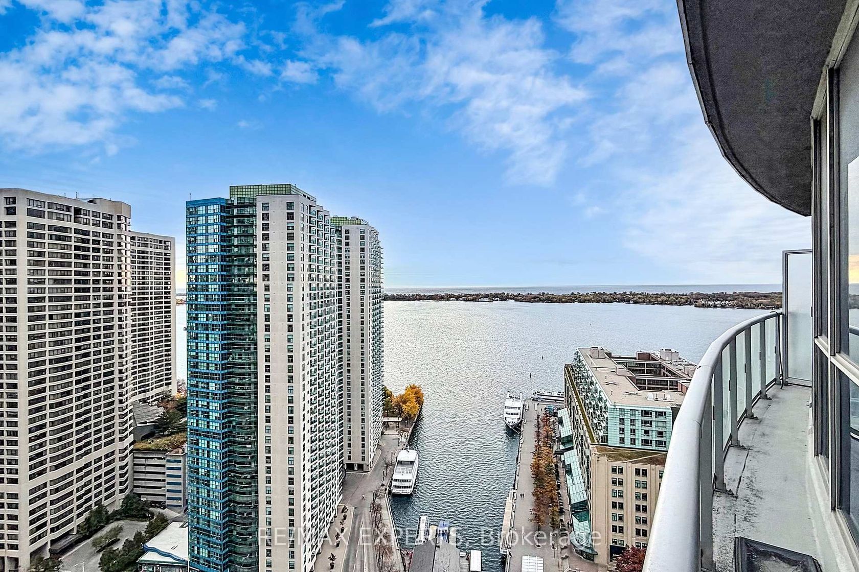 2905 - 8 York Street, Waterfront Communities C1, Toronto photo number 2