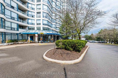 Photo 3 at 1412 - 7300 Yonge Street, Yorkhill, Vaughan