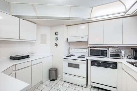 Photo 23 at 1412 - 7300 Yonge Street, Yorkhill, Vaughan