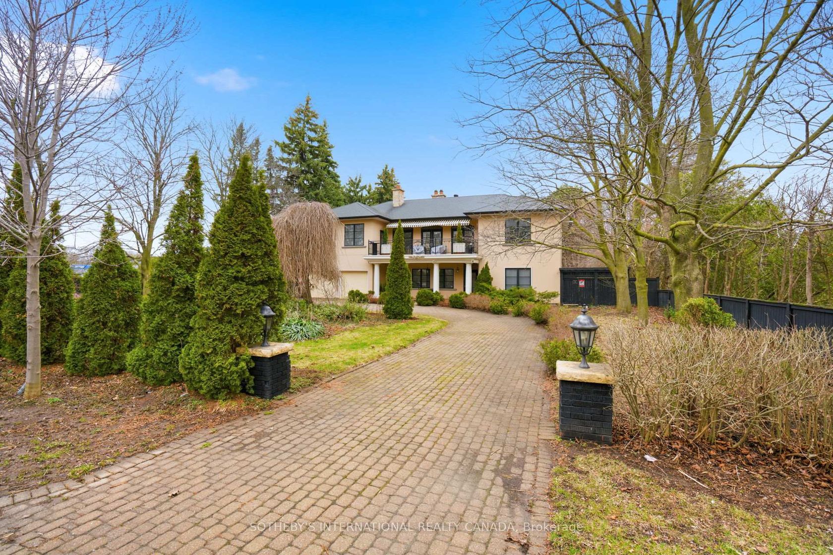 55 Pine Ridge Drive, Cliffcrest, Toronto photo number 2