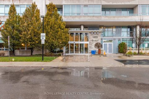 Photo 2 at 1503 - 1055 Southdown Road, Clarkson, Mississauga