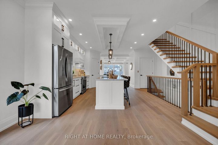 Photo 5 at 819 Fairview Avenue, Bay Ridges, Pickering