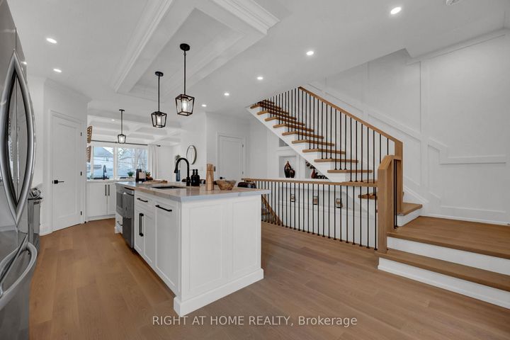 Photo 6 at 819 Fairview Avenue, Bay Ridges, Pickering