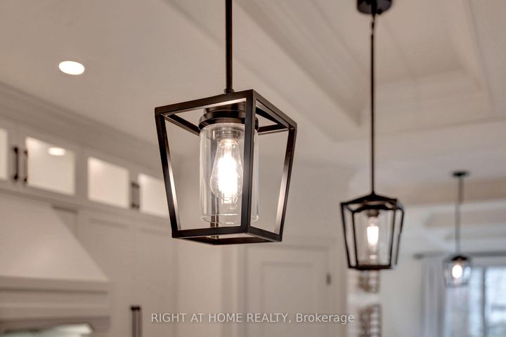 Photo 10 at 819 Fairview Avenue, Bay Ridges, Pickering