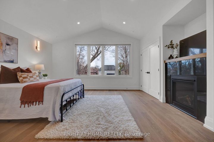 Photo 24 at 819 Fairview Avenue, Bay Ridges, Pickering