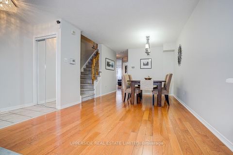 Photo 4 at 274 Flagstone Way, Woodland Hill, Newmarket