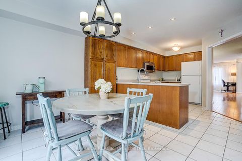 Photo 11 at 274 Flagstone Way, Woodland Hill, Newmarket