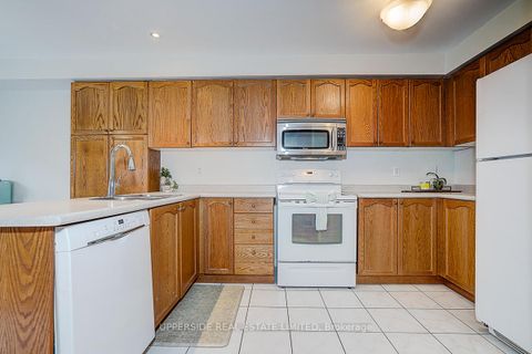 Photo 13 at 274 Flagstone Way, Woodland Hill, Newmarket