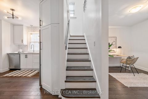 Photo 23 at 29 Oakfield Drive, Queensway, Toronto