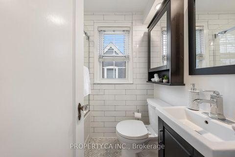 Photo 35 at 29 Oakfield Drive, Queensway, Toronto