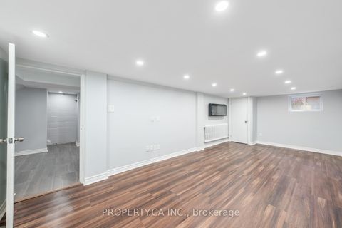 Photo 40 at 29 Oakfield Drive, Queensway, Toronto