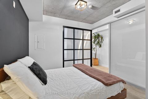 Photo 18 at 322 - 109 Ossington Avenue, Bellwoods, Toronto