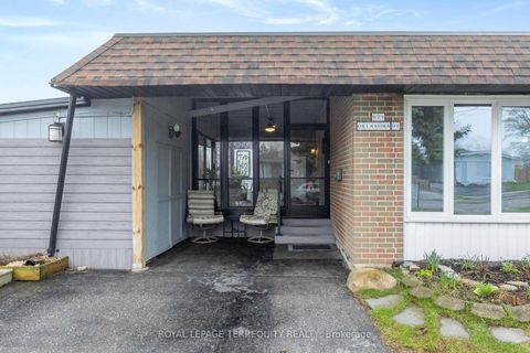Photo 1 at 971 Oklahoma Drive, West Shore, Pickering