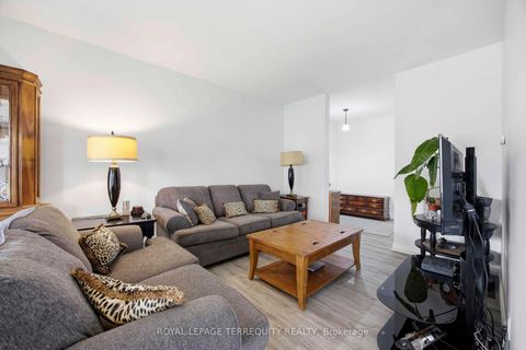 Photo 9 at 971 Oklahoma Drive, West Shore, Pickering