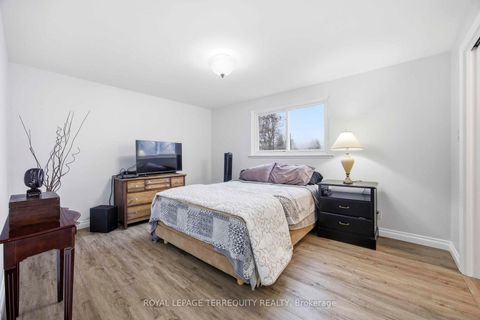 Photo 19 at 971 Oklahoma Drive, West Shore, Pickering