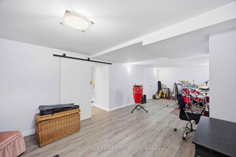 Photo 29 at 971 Oklahoma Drive, West Shore, Pickering