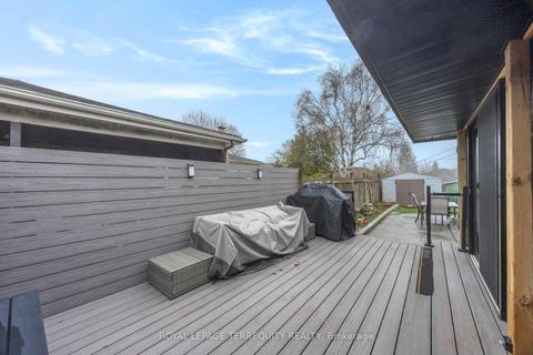 Photo 33 at 971 Oklahoma Drive, West Shore, Pickering