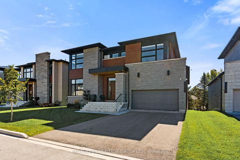 Photo 2 at 30 Limerick Street, Oak Ridges Lake Wilcox, Richmond Hill