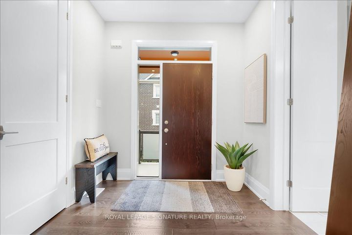 Photo 2 at 19 - 3042 Creekshore Common, GO Glenorchy, Oakville