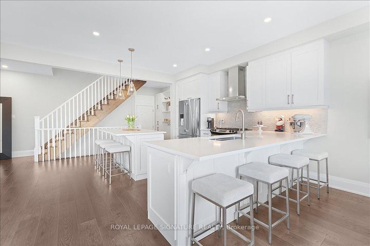 Photo 6 at 19 - 3042 Creekshore Common, GO Glenorchy, Oakville