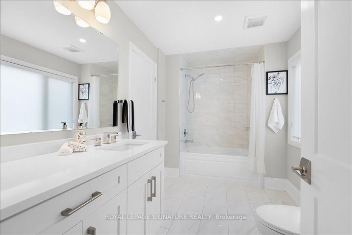 Photo 18 at 19 - 3042 Creekshore Common, GO Glenorchy, Oakville