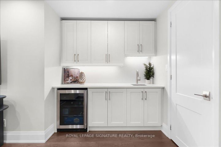 Photo 22 at 19 - 3042 Creekshore Common, GO Glenorchy, Oakville