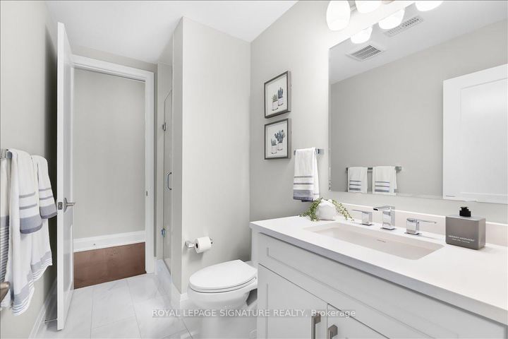 Photo 25 at 19 - 3042 Creekshore Common, GO Glenorchy, Oakville