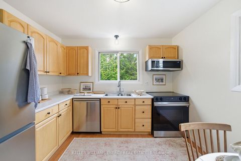 Photo 7 at 441 Maplewood Drive, O'Neill, Oshawa