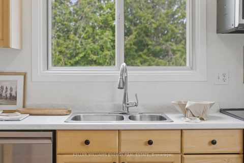 Photo 10 at 441 Maplewood Drive, O'Neill, Oshawa