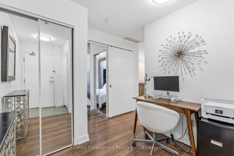 Photo 4 at 303 - 9 Spadina Avenue, Waterfront Communities C1, Toronto