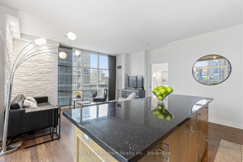 Photo 6 at 303 - 9 Spadina Avenue, Waterfront Communities C1, Toronto