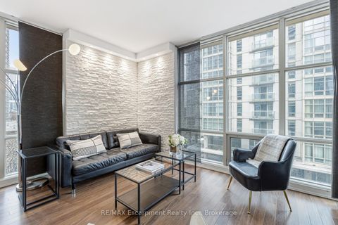 Photo 8 at 303 - 9 Spadina Avenue, Waterfront Communities C1, Toronto