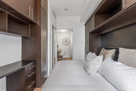 Photo 15 at 303 - 9 Spadina Avenue, Waterfront Communities C1, Toronto