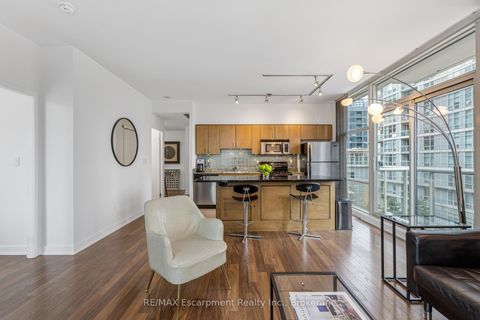 Photo 22 at 303 - 9 Spadina Avenue, Waterfront Communities C1, Toronto