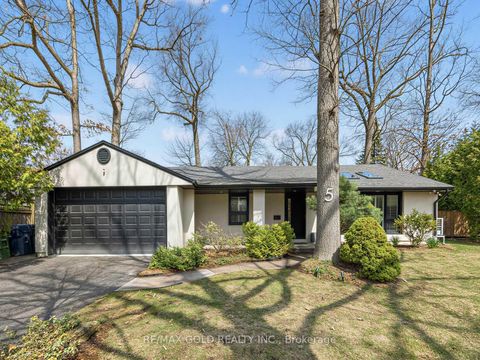 Photo 1 at 5 Crediton Court, Rosethorn, Toronto