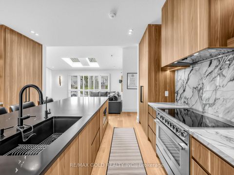 Photo 12 at 5 Crediton Court, Rosethorn, Toronto