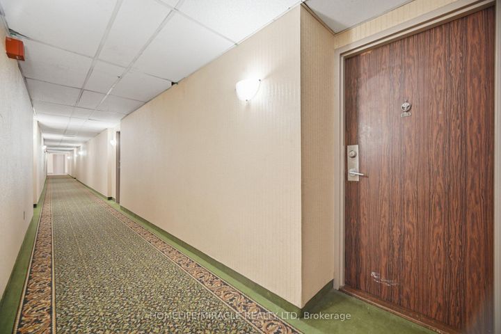 Photo 7 at 1703 - 100 Prudential Drive, Dorset Park, Toronto