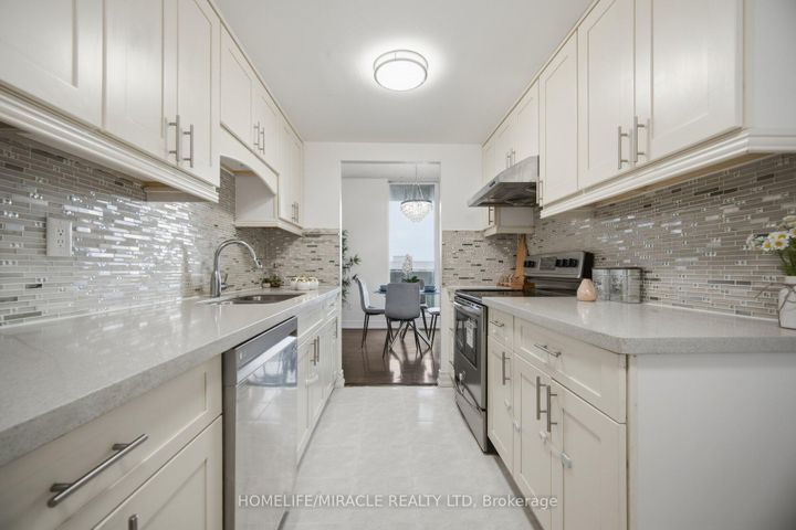 Photo 14 at 1703 - 100 Prudential Drive, Dorset Park, Toronto