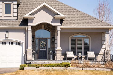 Photo 1 at 327 Sunnybrae Avenue, Stroud, Innisfil