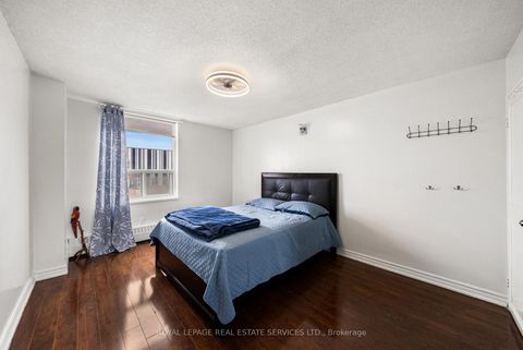 Photo 10 at 211 - 1 Four Winds Drive, York University Heights, Toronto