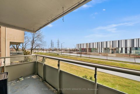 Photo 19 at 211 - 1 Four Winds Drive, York University Heights, Toronto