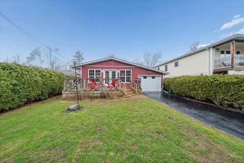 Photo 1 at 836 Crescent Beach Road, Historic Lakeshore Communities, Georgina