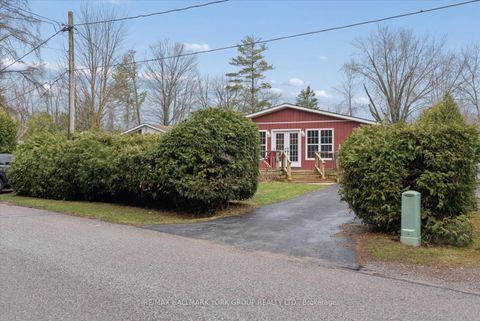 Photo 3 at 836 Crescent Beach Road, Historic Lakeshore Communities, Georgina