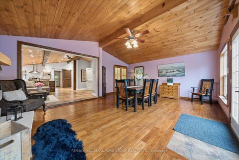 Photo 10 at 836 Crescent Beach Road, Historic Lakeshore Communities, Georgina