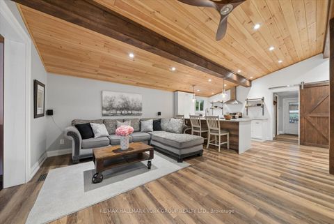 Photo 12 at 836 Crescent Beach Road, Historic Lakeshore Communities, Georgina