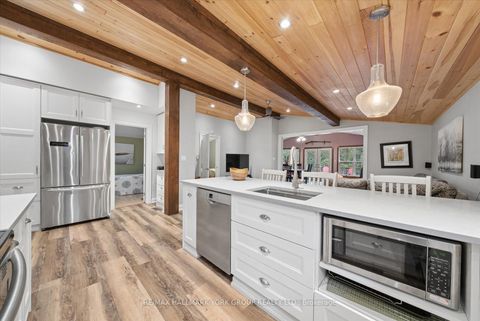 Photo 16 at 836 Crescent Beach Road, Historic Lakeshore Communities, Georgina