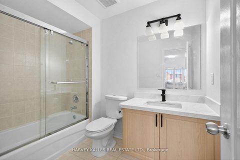 Photo 21 at 60 Wolfson Crescent, Oak Ridges Lake Wilcox, Richmond Hill