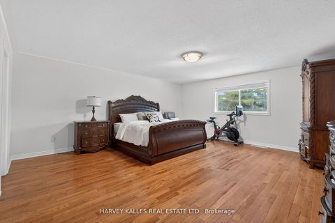 Photo 22 at 60 Wolfson Crescent, Oak Ridges Lake Wilcox, Richmond Hill