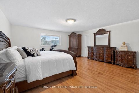 Photo 23 at 60 Wolfson Crescent, Oak Ridges Lake Wilcox, Richmond Hill